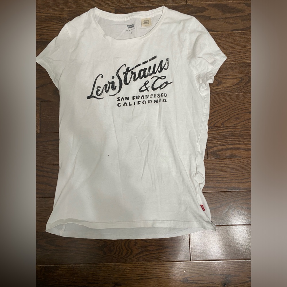 Levi's White Graphic T-Shirt
